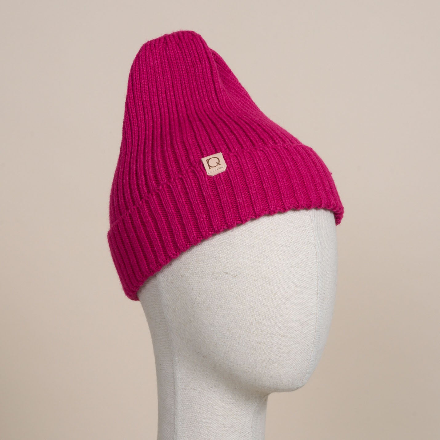 ウール混ニットキャップ帽(WITH DOG)