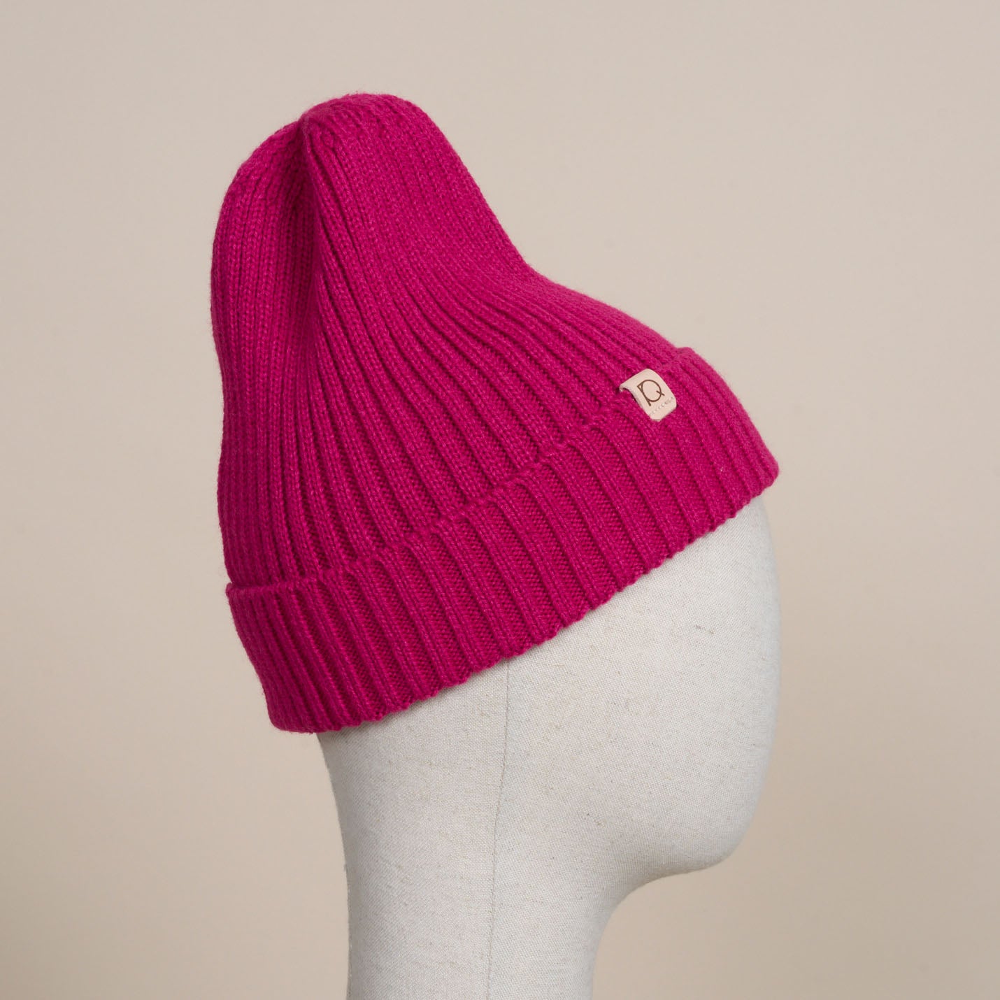 ウール混ニットキャップ帽(WITH DOG)